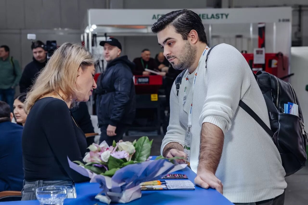 18Agros_1802_resized